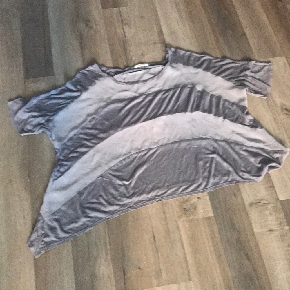 Ladies gray top
